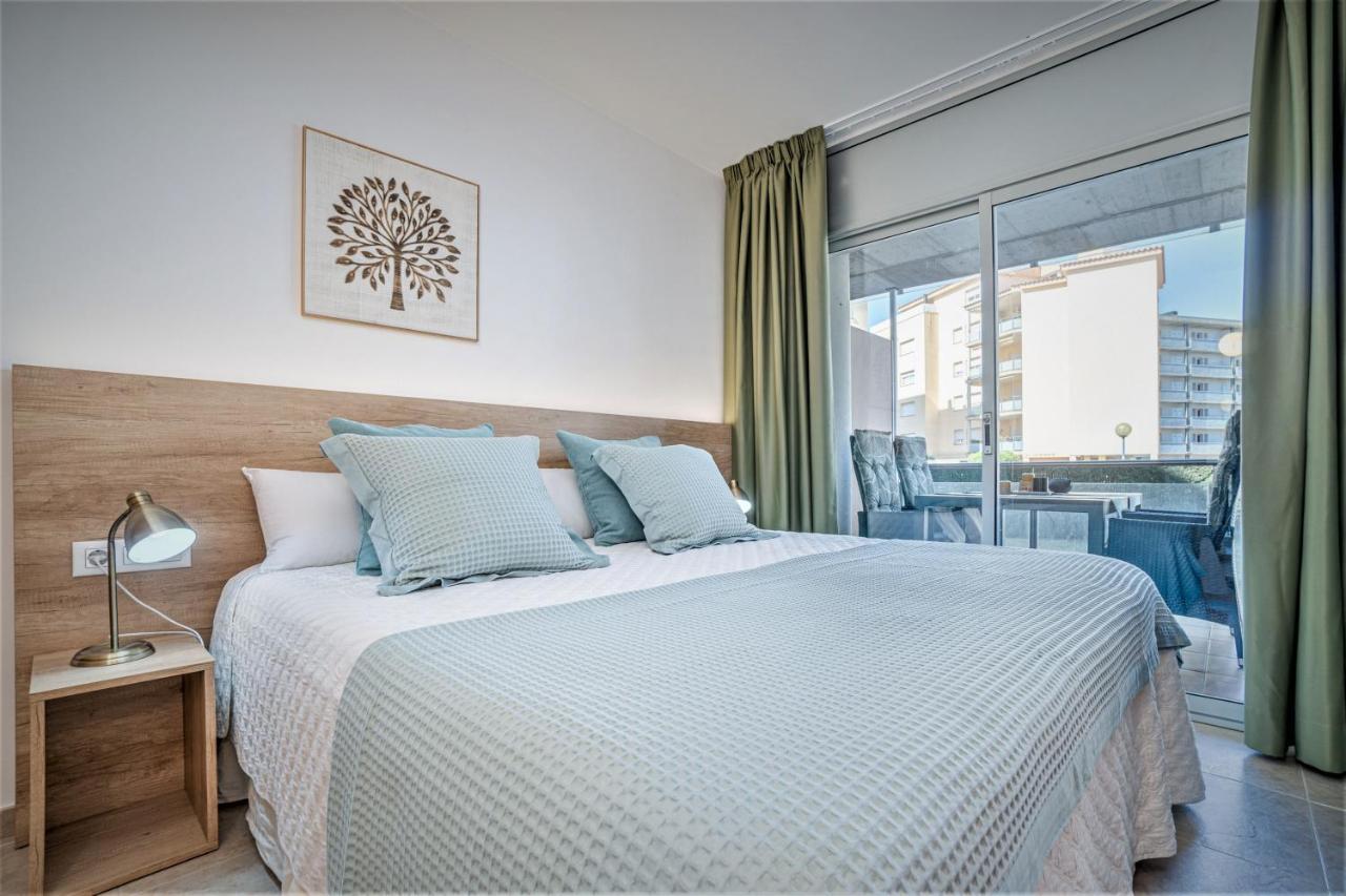 Nido 409 G Apartment Росес Екстериор снимка